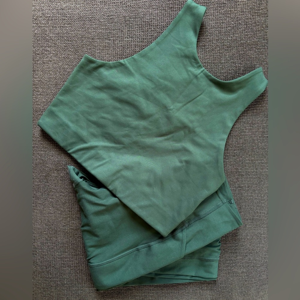 Matching Girlfriend Collective Bra and Leggings